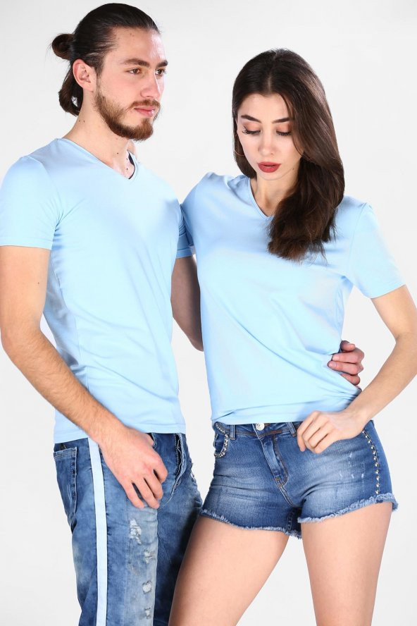 Sevgili Kombinleri Açık Mavi Kısa Kol V Yaka Basic Tshirt