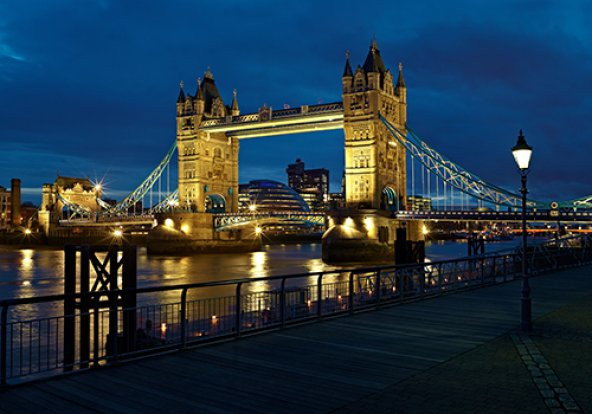 057 Londra Köprü Gece