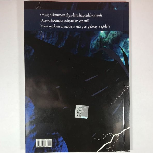 9. Sembol - Aktorun Köleleri - Fantastik Kitap - 3