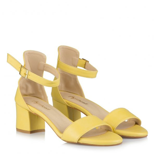 Az Topuklu Sandalet Ayakkabı Sarı