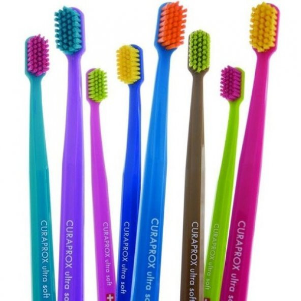 Curaprox CS 1560 Yumuşak Diş Fırçası