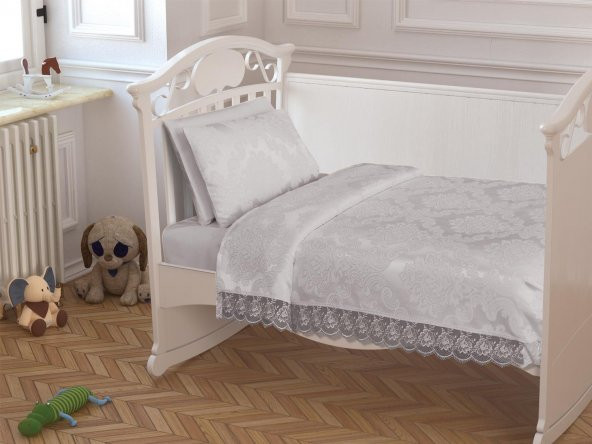 Çeyizdiyarı Fransız Güpürlü Bebek Pike Takımı Krem