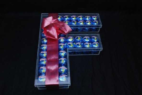 ŞEFFAF PLEKSİ HEDİYELİK KUTU HARF 20 CM 1.SINIF KALİTE ÇİKOLATA FİYATA DAHİL DEĞİLDİR