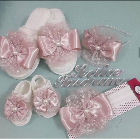 Funda Pudra Fiyoklu Lohusa Anne Bebek Terlik Taç Takımı