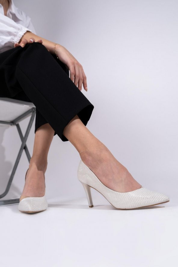 Modabuymus Beyaz Simli Şeffaf Stiletto Topuklu Kadın Ayakkabı - Lotus