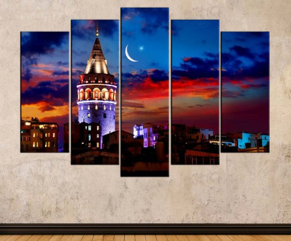 Galata Kulesi Gece ve Ay Yıldız İstanbul Manzarası