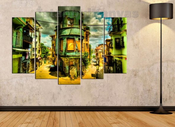 Çukur Dizisinin Çekildiği Balat Sokakları Manzaralı