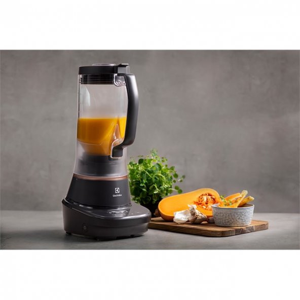 Electrolux E7tb1-4Gb Taşınabilir Şişeli Pulse Özellikli Granit Siyah 900W Smoothie Blender - 4