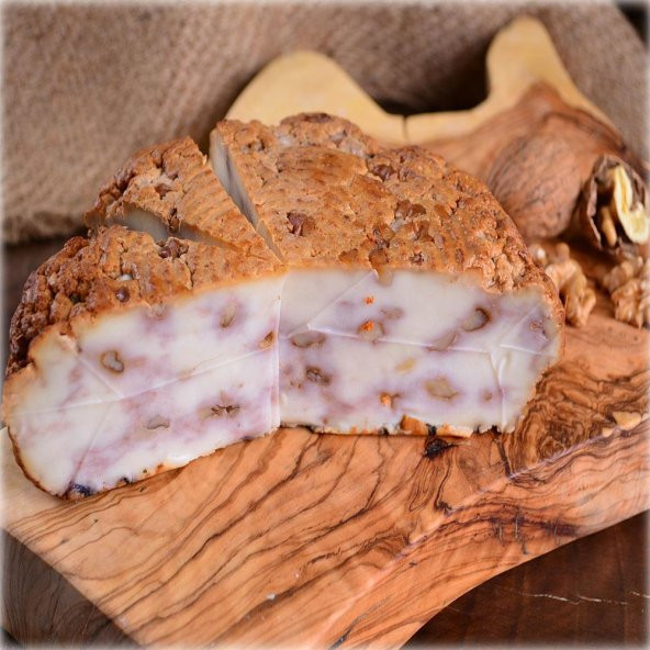 İsli Çerkez Peyniri Cevizli 250 Gr ürün görseli