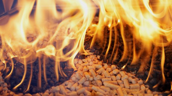 MILLPELET DOĞAL ÇAM PELETİ SOBA VE KALORİFER YAKITI - 25 KG X 40 ÇUVAL (1 TON) - 4