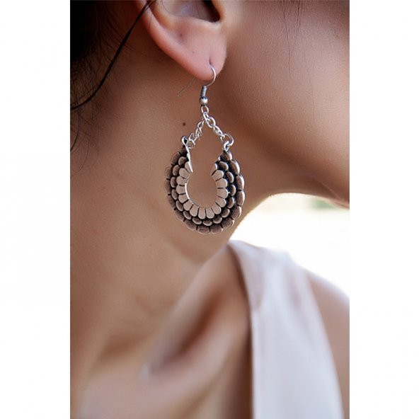 Gümüş Kaplama Desenli Küpe