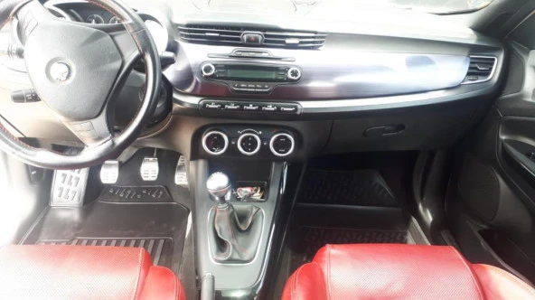KRC ALFA ROMEO GULIETTA 2011-2020 3D HAVUZLU PASPAS