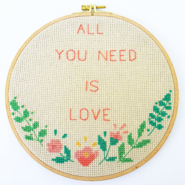 All You Need Is Love Kanaviçe Tablo