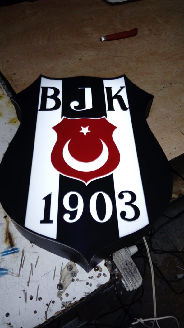 Beşiktaş Logo Takım Tabelası 3D LED Tabela Neon Etkili Işıklı Kutu Harf Tabela 30x45cm Pleksiglass