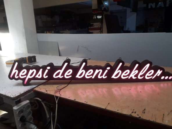 Kişiye Özel Yazılı Tabela 3D LED Tabela Neon Etkili Işıklı Kutu Harf Tabela 30x45cm Pleksiglass - 1