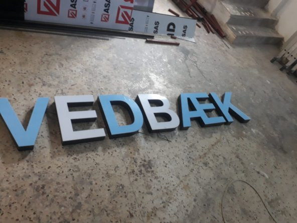 Kutu Harf Tabela Kompozit LED Işıklı Frisor Vedbaek Yazılı Tabelası 30x45 cm Pleksiglass Tabela - 2