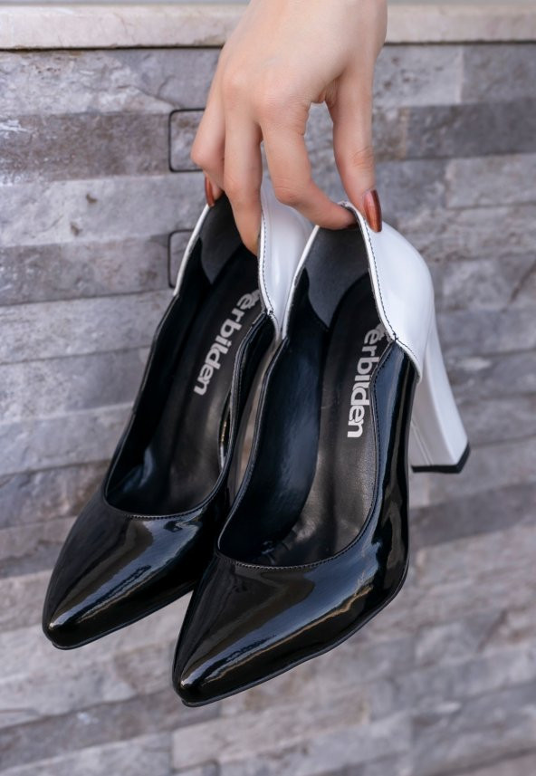 İlene Siyah Rugan Beyaz Topuklu Ayakkabı