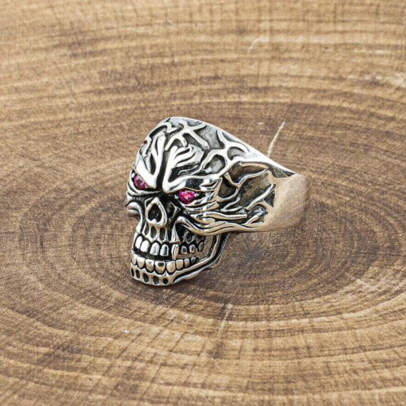 925 Ayar Gümüş Kuru Kafa Motifli Yüzük ürün görseli 1