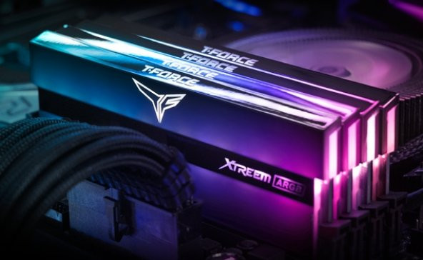 Team T-Force XTREEM ARGB 16GB(2x8GB) DDR4 3200Mhz Gaming Ram (TF10D416G3200HC16CDC01) - 5