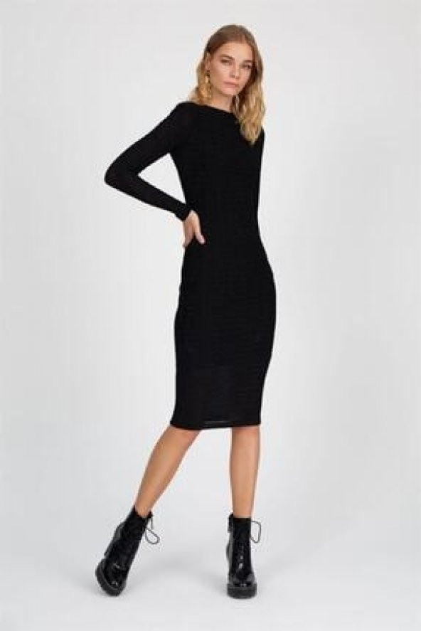 Setre Siyah Kayık Yaka Vatkalı Uzun Kol Diz Altı Elbise MEDIUM