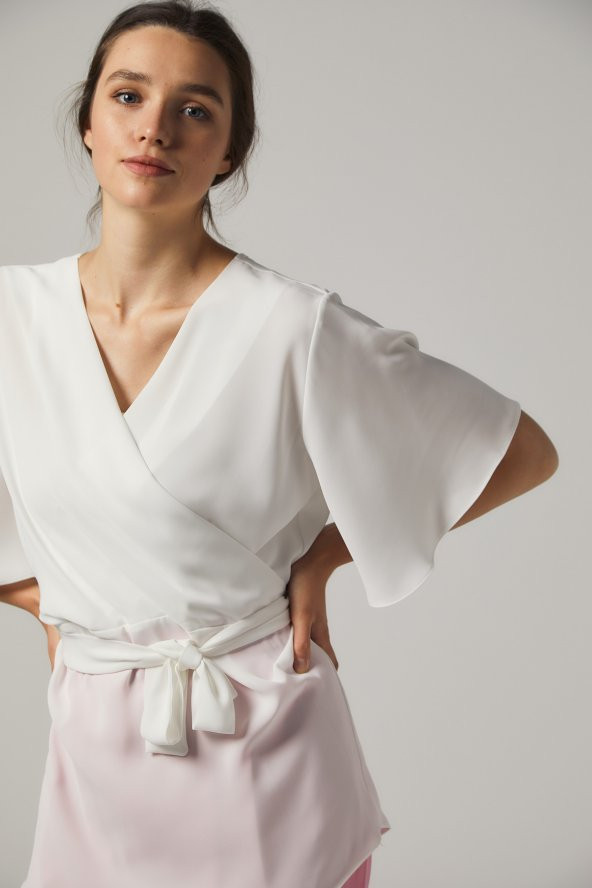 BAYAN BLUZ KRUVAZE KREP KUMAŞ SORALLİNE''4197 KREM