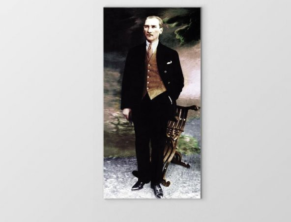 Atatürk Takım Elbisesiyle Tablosu