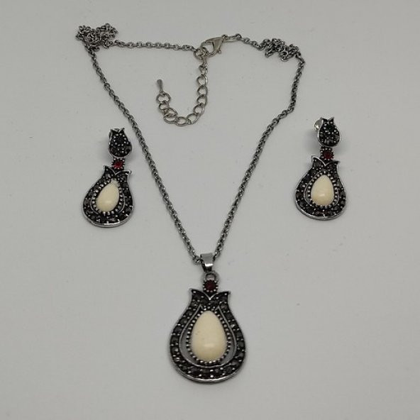 Lületaşı Kolye Küpe Üçlü Set Lale Figürlü - 2