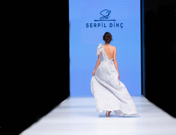 Serpil Dinç Tek Omuz Balon Kol Abiye Elbise - 4