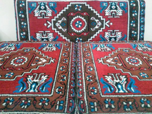 Şark Köşesi Otantik Minder ve Yastık Seti, Yastık ve minderli