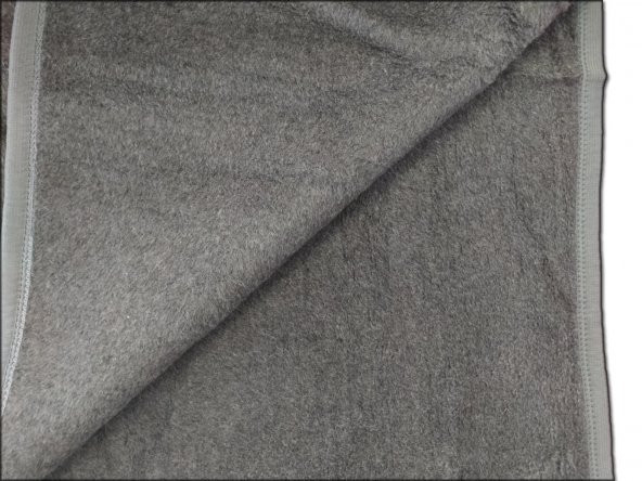 Başaran Tek Kişilik Kurumlara Özel Düz, Sade, Desensiz Lüks Peluş Battaniye - 2