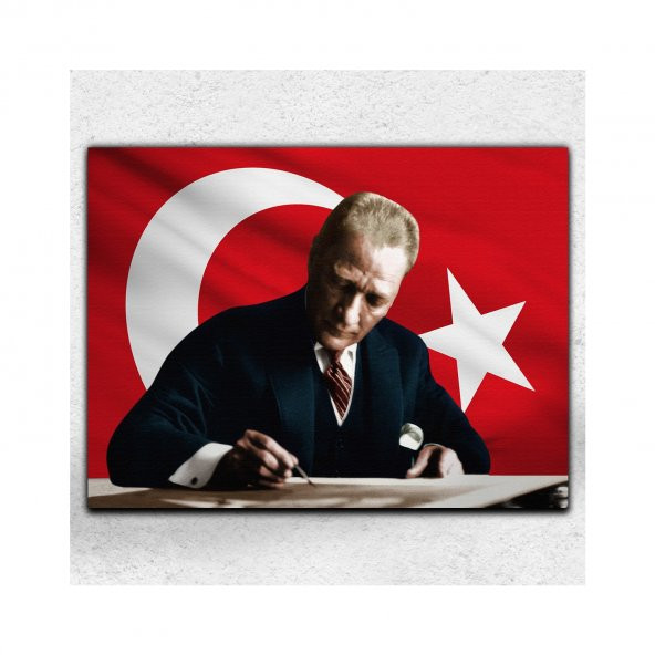 İyi Olsun Bayraklı Atatürk Portresi Her Mekana Uygun Dekoratif Kanvas Tablo 70 x 100 cm