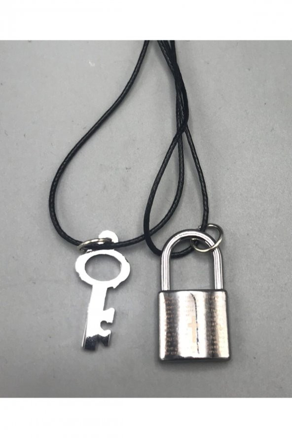 Ipli Asma Kilitli Ve Anahtarlı Kolye Hediyelik Aksesuar Şık Eşya - 2