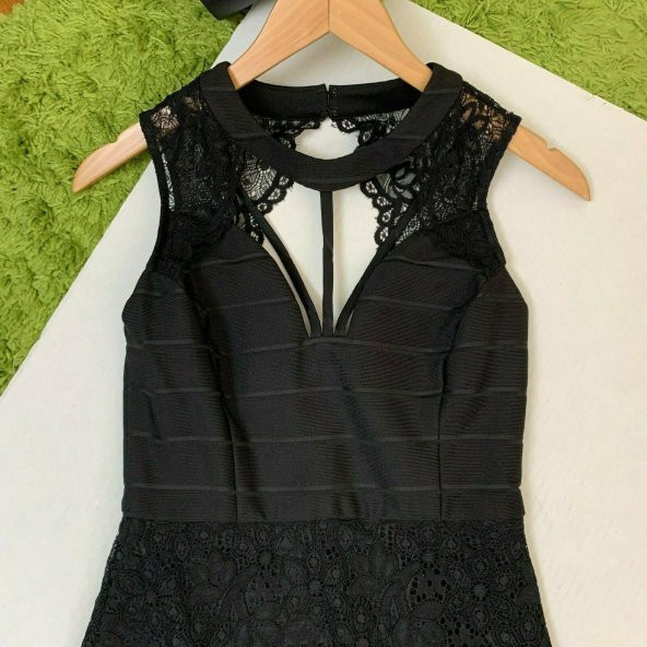 Dantel Bandaj Bodycon Siyah Kolsuz Elbise