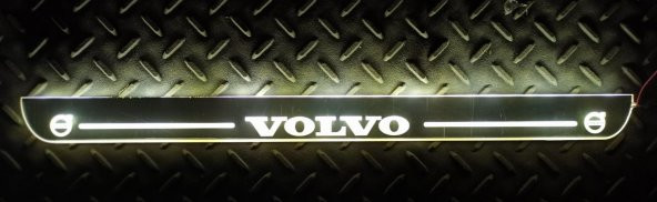 Işıklı Kablolu Kapı Eşiği Beyaz Volvo