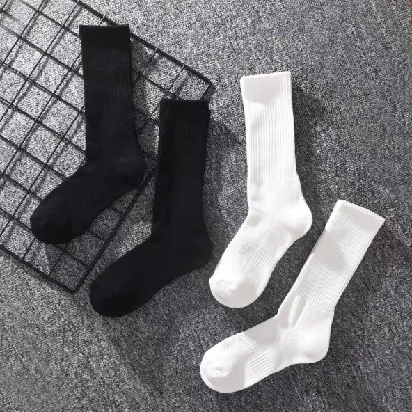 6 lı paket Siyah Beyaz Çizgisiz Pamuklu Kolej Tenis Çorap
