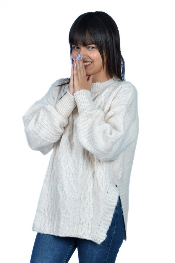 Bisiklet Yaka Yırtmaçlı Bayan Kazak