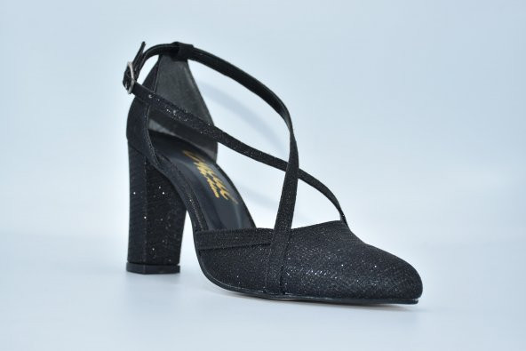 Milena 200 Siyah Renk 7 Cm Çapraz Bant Bayan Topuklu Ayakkabı 185