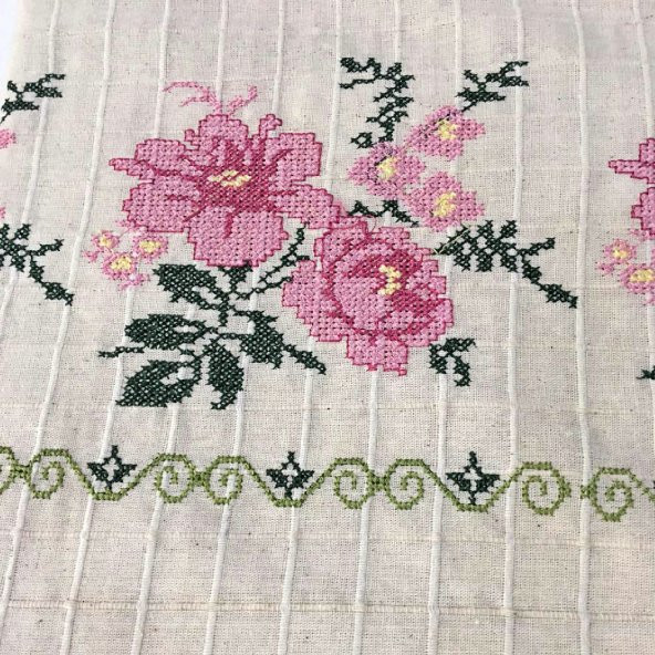 Dört Farklı Renk Seçenekli Kanaviçe Masa Örtüsü 160x 220 cm 100 Pamuk - 7