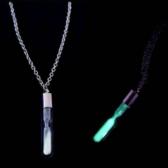 Karanlıkta Parlayan Fosforlu Kum Saati Metal Zincirli Cam Kolye