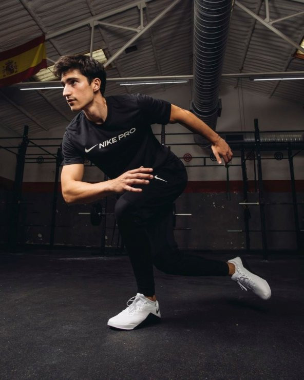 Nike Dri-FIT Erkek Siyah Kısakol Tişört - 5