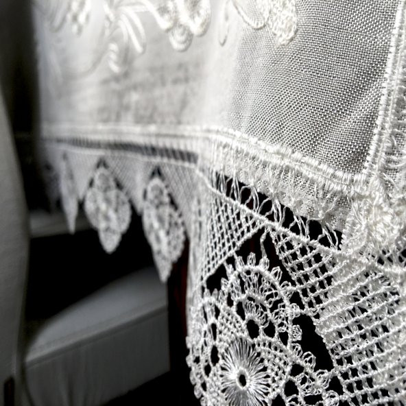 Çeyizlik İpek Dokuma İğne Oyalı Masa Örtüsü 140 cm X 180 cm 100 İpek - 2