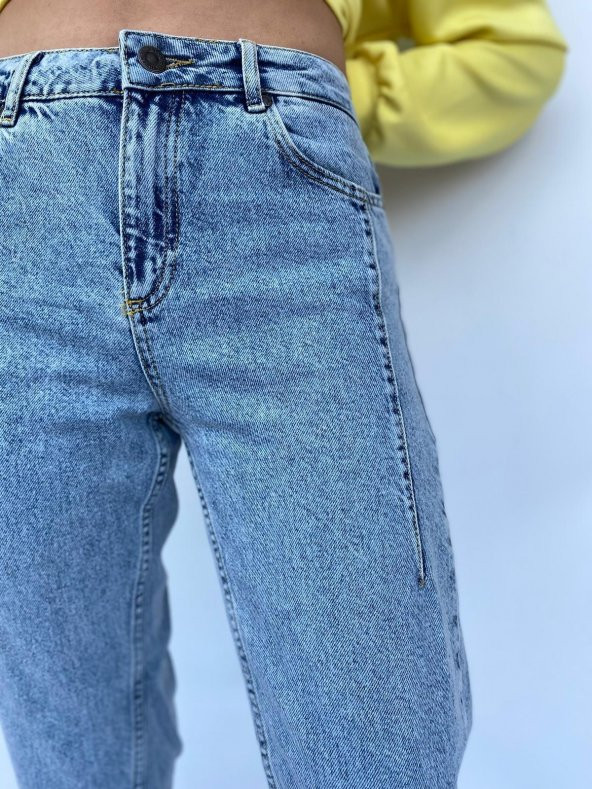 Kadın Bel Ve Paça Pensli Kot Pantolon Açık Mavi - 3