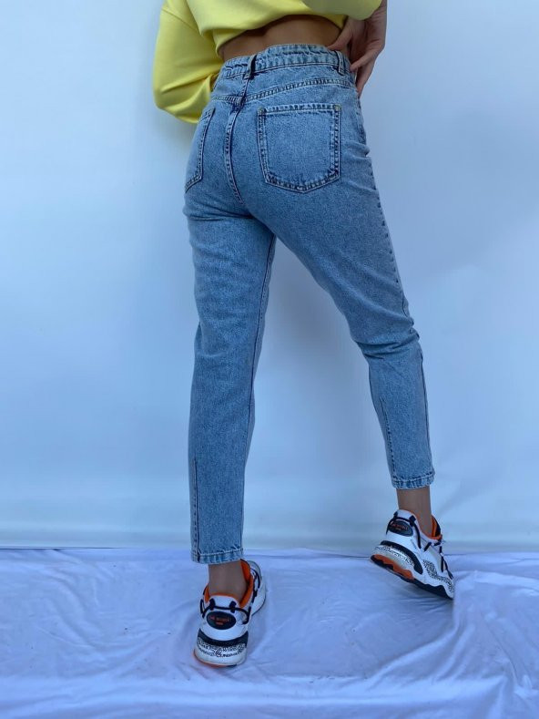 Kadın Bel Ve Paça Pensli Kot Pantolon Açık Mavi - 4