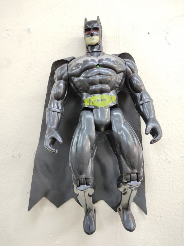 AVENGERS IŞIKLI SÜPER KAHRAMAN OYUNCAK 29CM