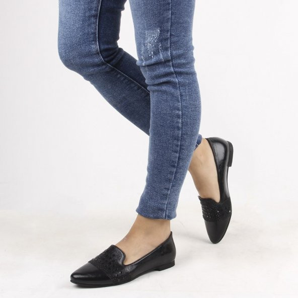 Moxee - Siyah Deri Taş Desenli Kadın Günlük Ayakkabı
