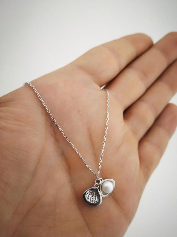 İstiridye İnci Tasarımlı 925 Ayar Gümüş Kadın Kolye - Resim 3