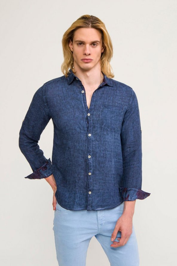 Kolları Desenli Gömlek