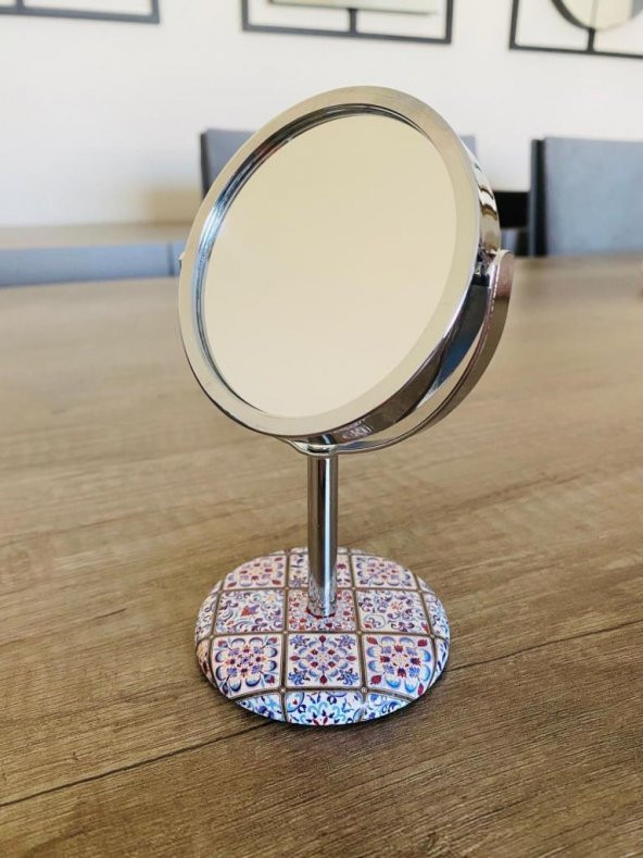 Şık Tasarımlı Mini Makyaj Aynası
