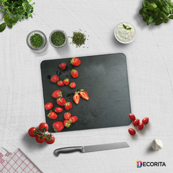 DECORITA Cam Kesme Tahtası- Siyah Zeminde Çilekler - 2