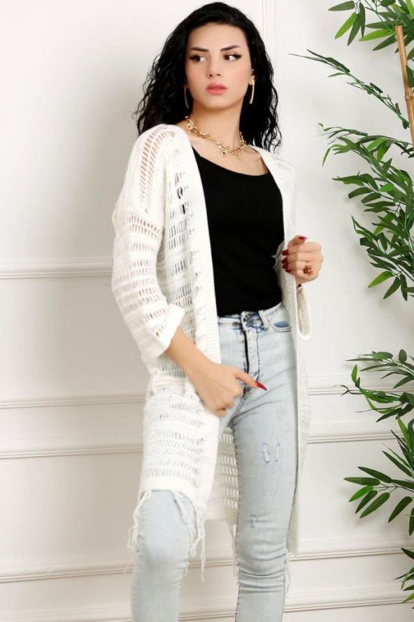 Altı Püskül Detaylı Hırka Beyaz - 0355.352.